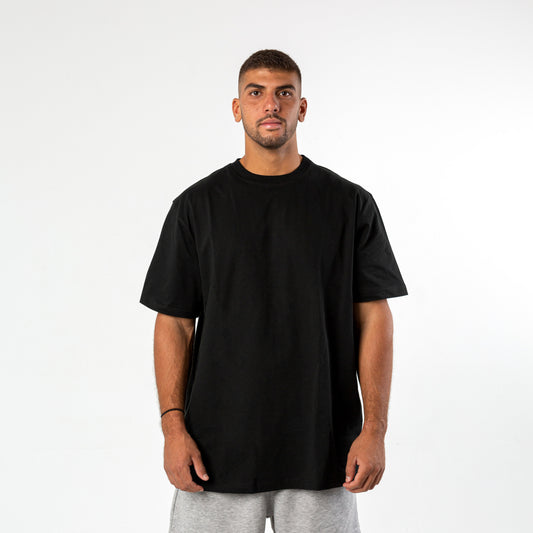 BLACK OVERSIZED T